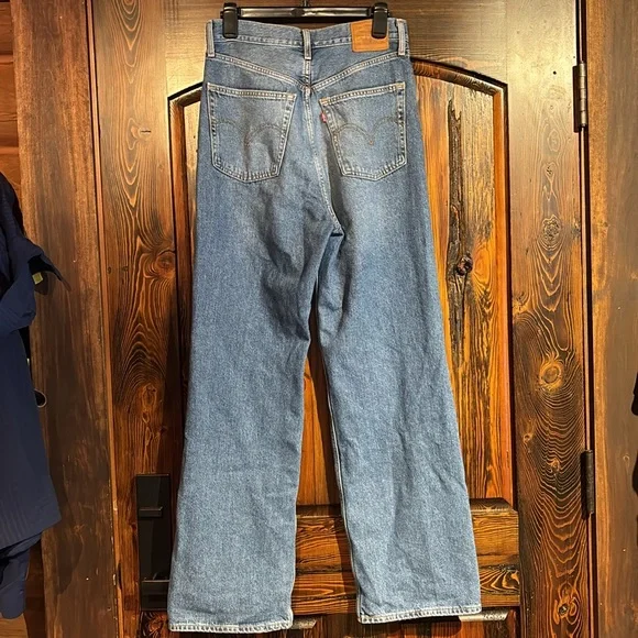 Levi’s High Rise Wide Leg Jean - Picture 5 of 9
